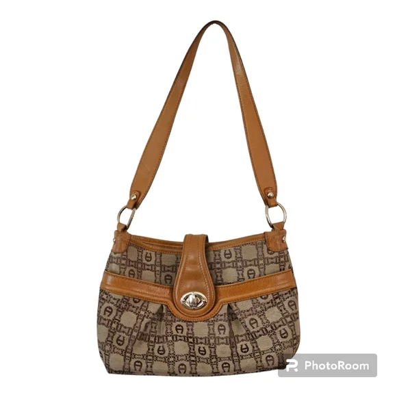 Etienne Aigner Signature Pattern Purse - Picture 1 of 8